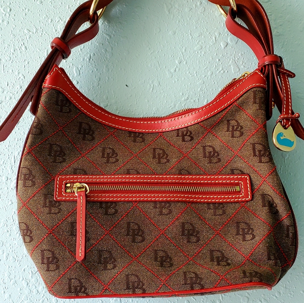 Vintage doonie and bourke purse. 12x8